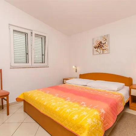 Adriatic - With Beautiful Garden Apartment *