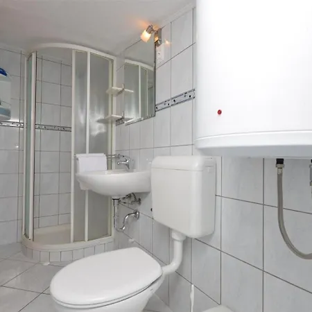 Adriatic * 利缇纳